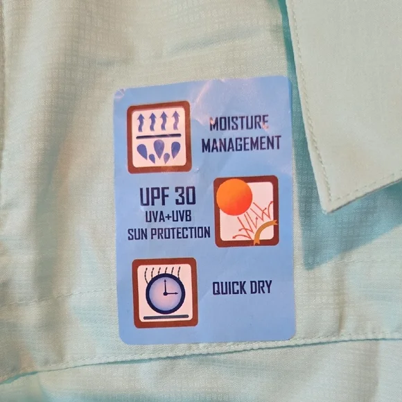 Reel Legends Medium Beach Glass Sleeveless Fishing Button Down Shirt - Picture 3 of 11